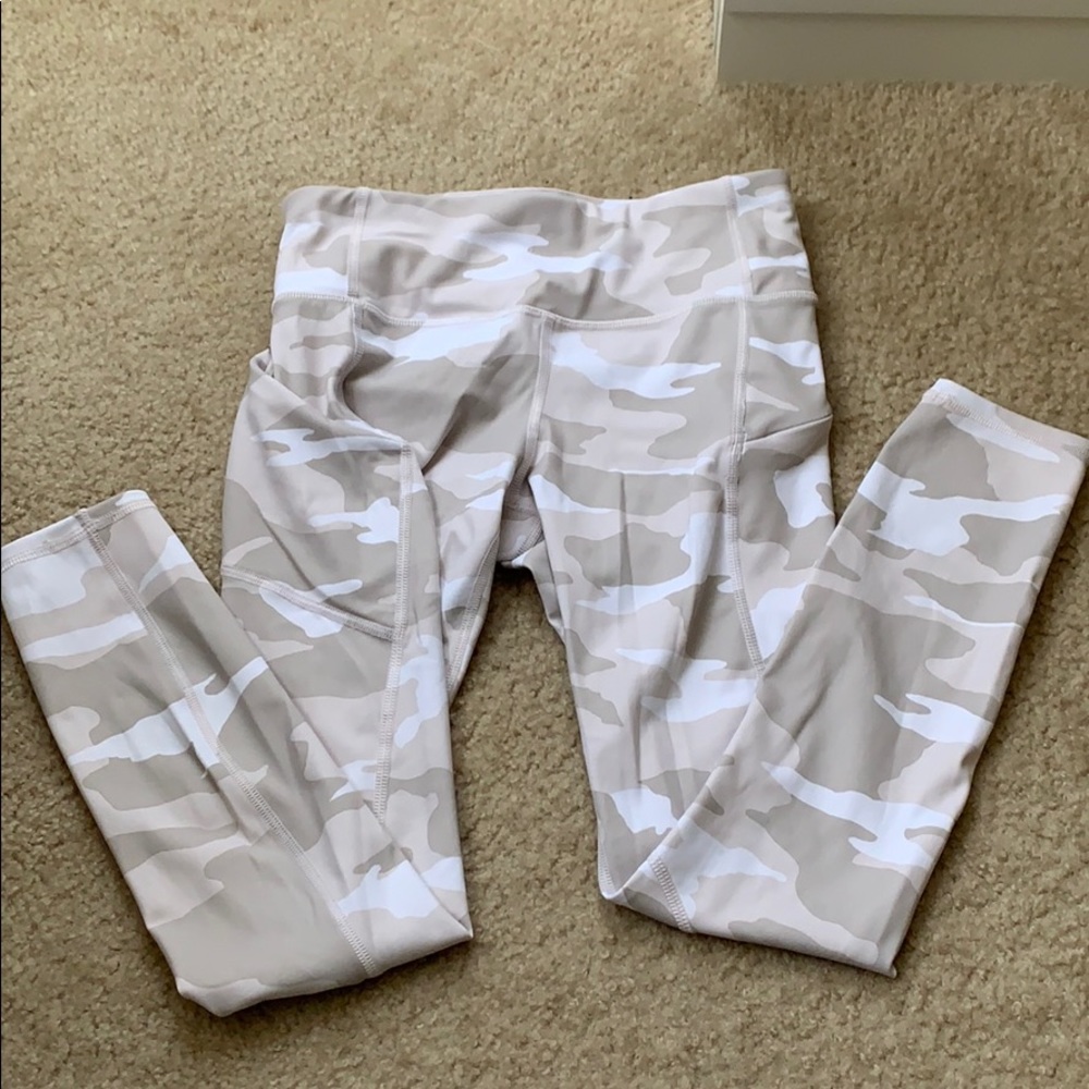 White/Tan Camo Athleta Leggings